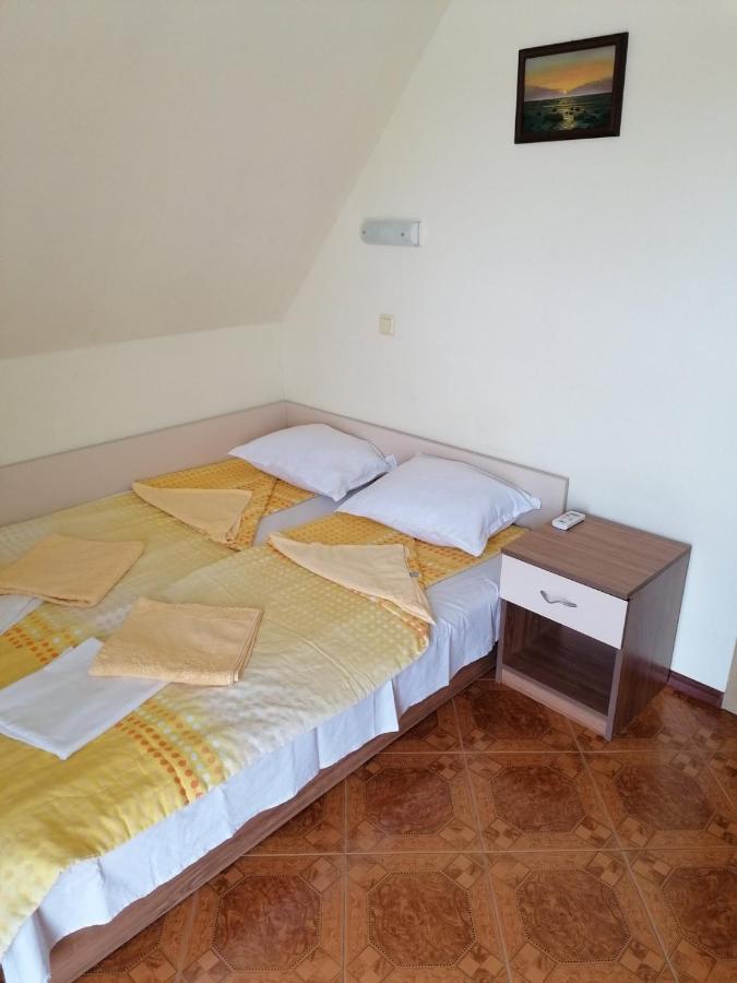 Villa Krisia Apartments Sozopol Extérieur photo