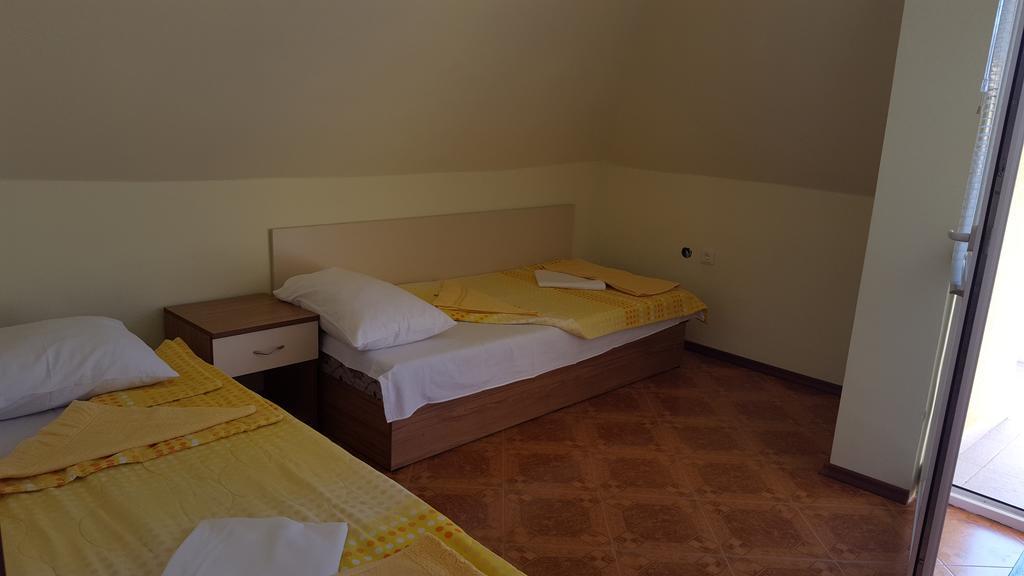 Villa Krisia Apartments Sozopol Extérieur photo